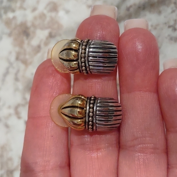 Set of Two Pairs of Earrings - Picture 5 of 6